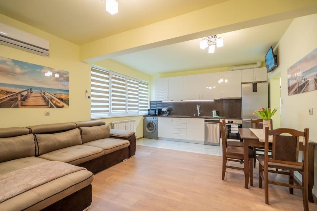 Top Location Central New & Spacious 3 Bdr Apt Medical Academy Sofia Exteriör bild